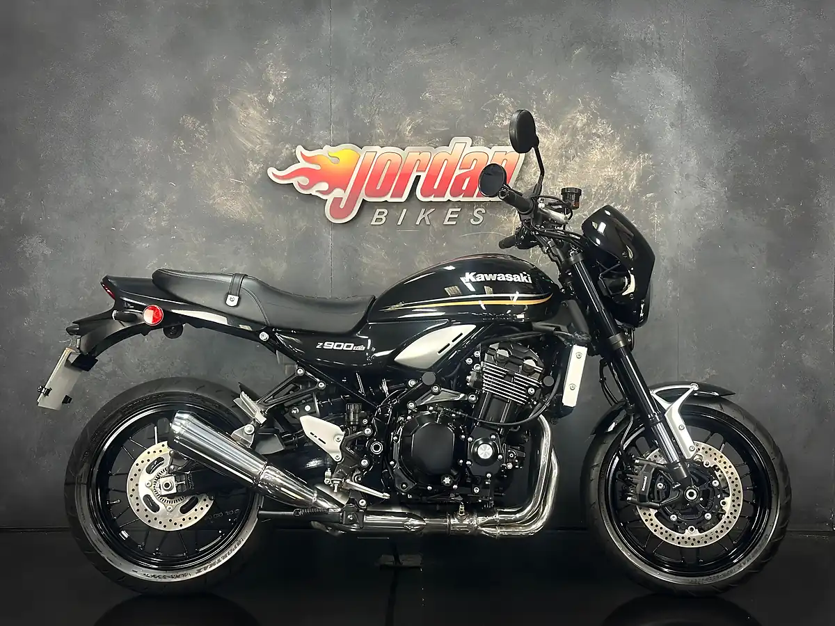 Used 2018 Kawasaki Z900 RS Modern Classic Black - Front View