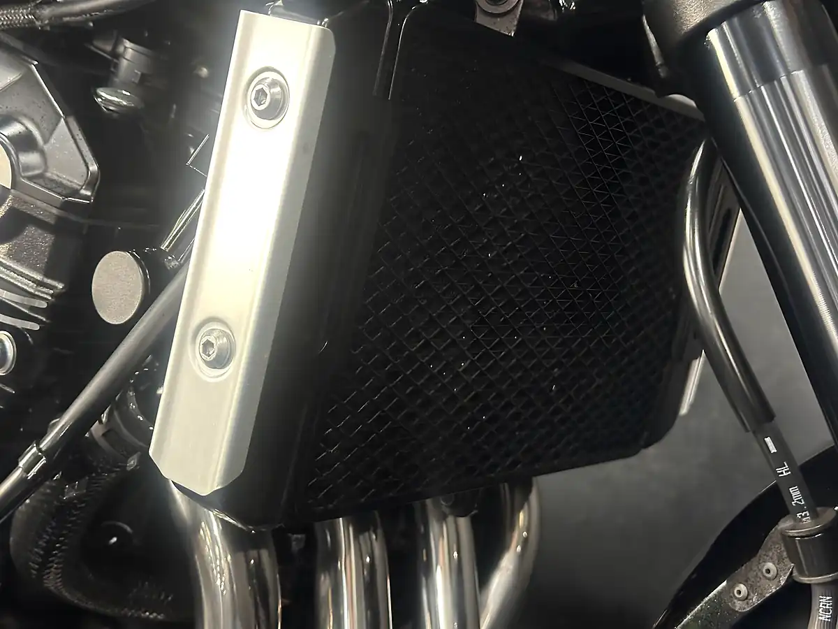 Used 2018 Kawasaki Z900 RS Modern Classic Black - Interior and Exterior details 12