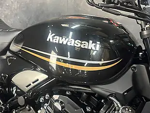 Used 2018 Kawasaki Z900 RS Modern Classic Black - Interior and Exterior details 13
