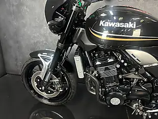Used 2018 Kawasaki Z900 RS Modern Classic Black - Interior and Exterior details 17