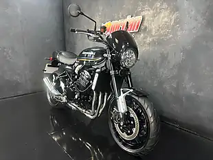 Used 2018 Kawasaki Z900 RS Modern Classic Black - Interior and Exterior details 4