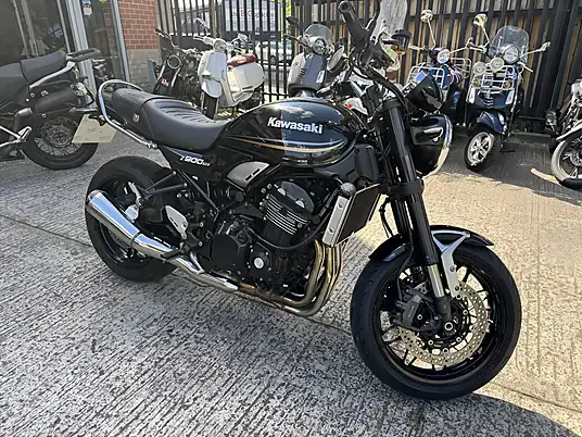 2018 Kawasaki Z900 RS Modern Classic