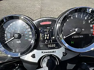 Used 2018 Kawasaki Z900 RS Modern Classic Black - Interior and Exterior details 12
