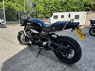 Used 2018 Kawasaki Z900 RS Modern Classic Black - Interior and Exterior details 4