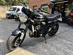 Used 2018 Kawasaki Z900 RS Modern Classic Black - Interior and Exterior details 6