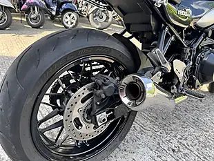 Used 2018 Kawasaki Z900 RS Modern Classic Black - Interior and Exterior details 9