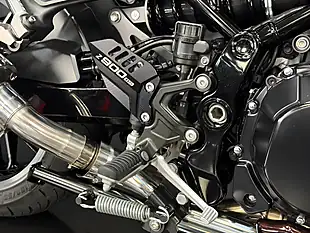 Used 2018 Kawasaki Z900 RS Modern Classic Brown - Interior and Exterior details 12
