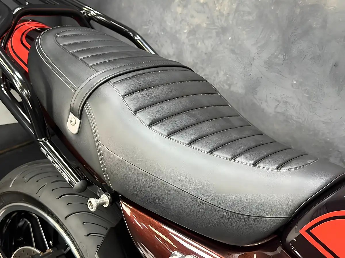 Used 2018 Kawasaki Z900 RS Modern Classic Brown - Interior and Exterior details 13
