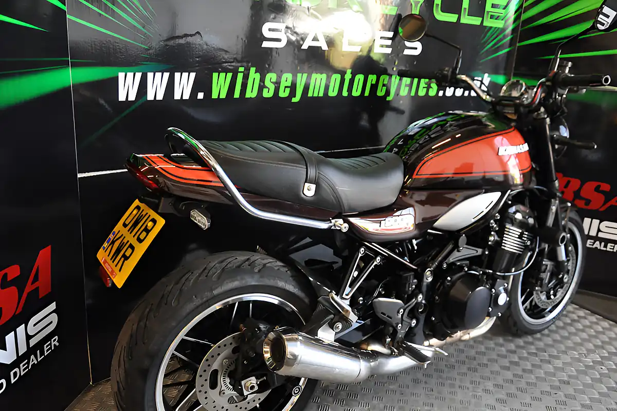 Used 2018 Kawasaki Z900 RS Orange - Interior and Exterior details 2