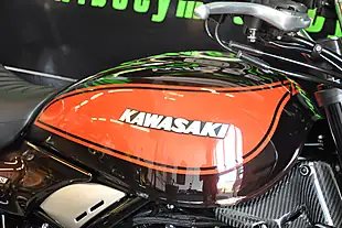 Used 2018 Kawasaki Z900 RS Orange - Interior and Exterior details 5