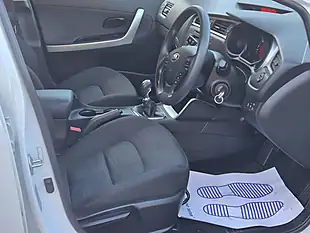 Used 2018 Kia Ceed 1 Sportswagon White - Interior and Exterior details 2
