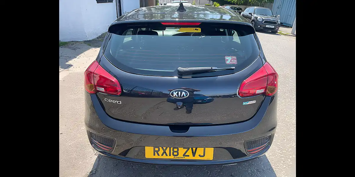 Used 2018 Kia Ceed 2 Black - Interior and Exterior details 5