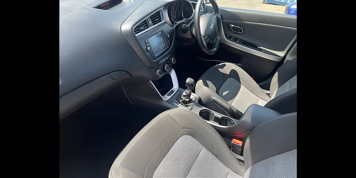 Used 2018 Kia Ceed 2 Black - Interior and Exterior details 9