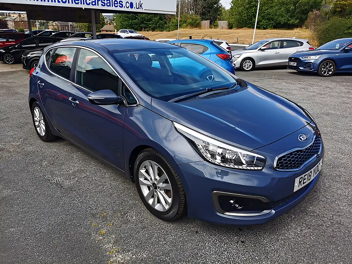 Used 2018 Kia Ceed 2 Blue - Front View