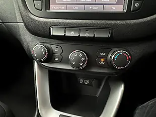 Used 2018 Kia Ceed 2 Silver - Interior and Exterior details 14