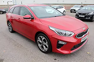 Used 2018 Kia Ceed 3 Sportswagon Red - Interior and Exterior details 2