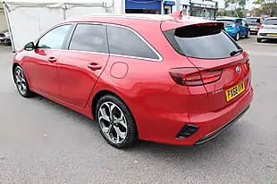 Used 2018 Kia Ceed 3 Sportswagon Red - Interior and Exterior details 4