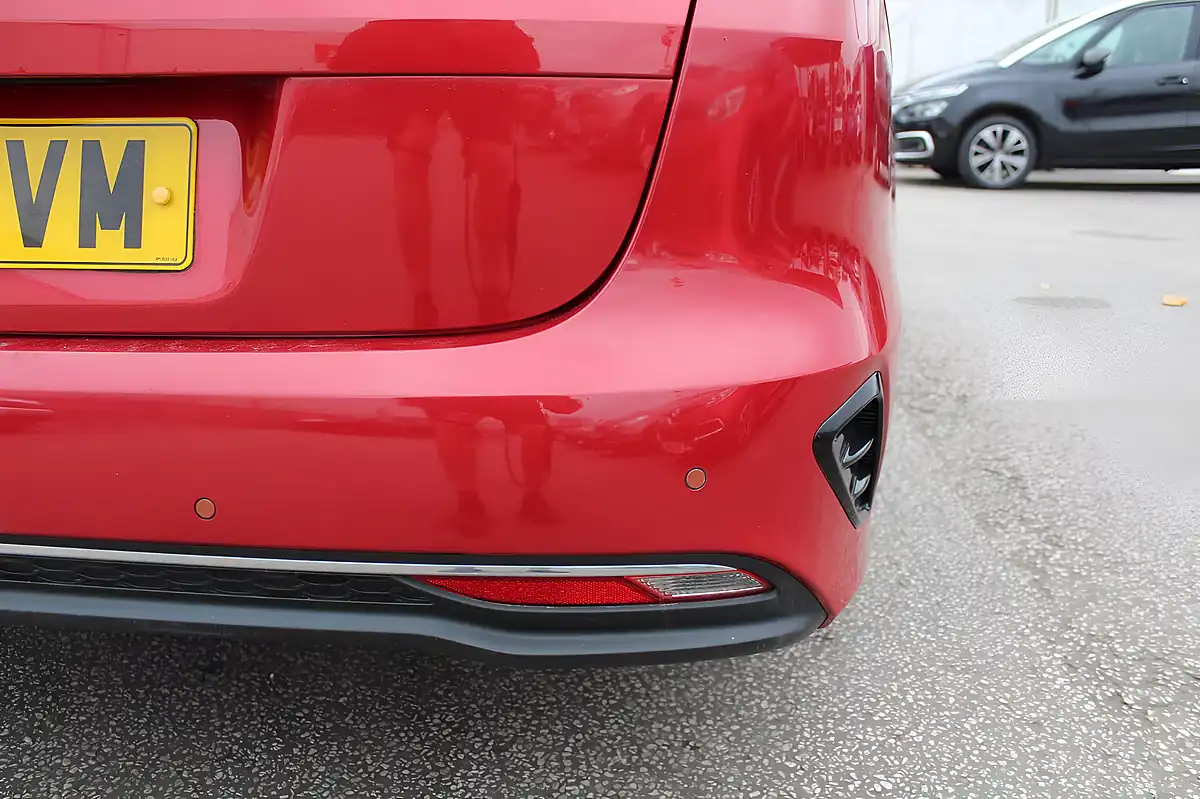 Used 2018 Kia Ceed 3 Sportswagon Red - Interior and Exterior details 9