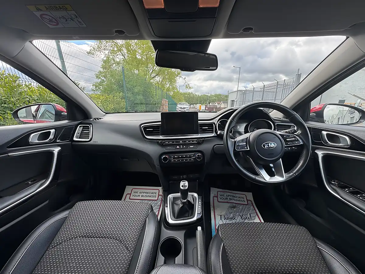 Used 2018 Kia Ceed 3 Sportswagon Red - Interior and Exterior details 7