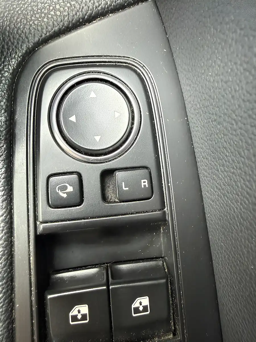 Used 2018 Kia Ceed 3 White - Interior and Exterior details 13