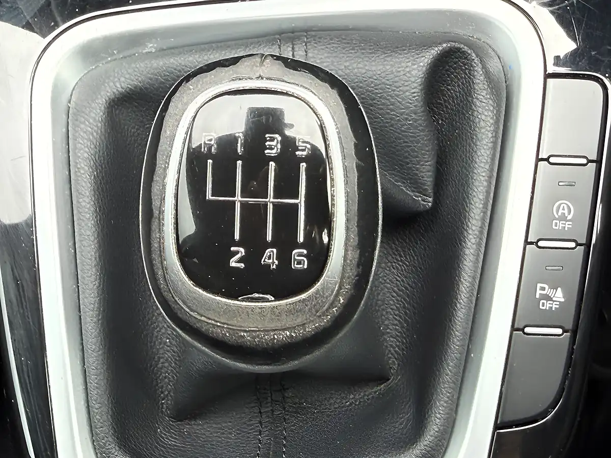 Used 2018 Kia Ceed 3 White - Interior and Exterior details 19