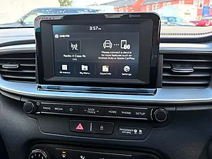 Used 2018 Kia Ceed Eco 2 White - Interior and Exterior details 14