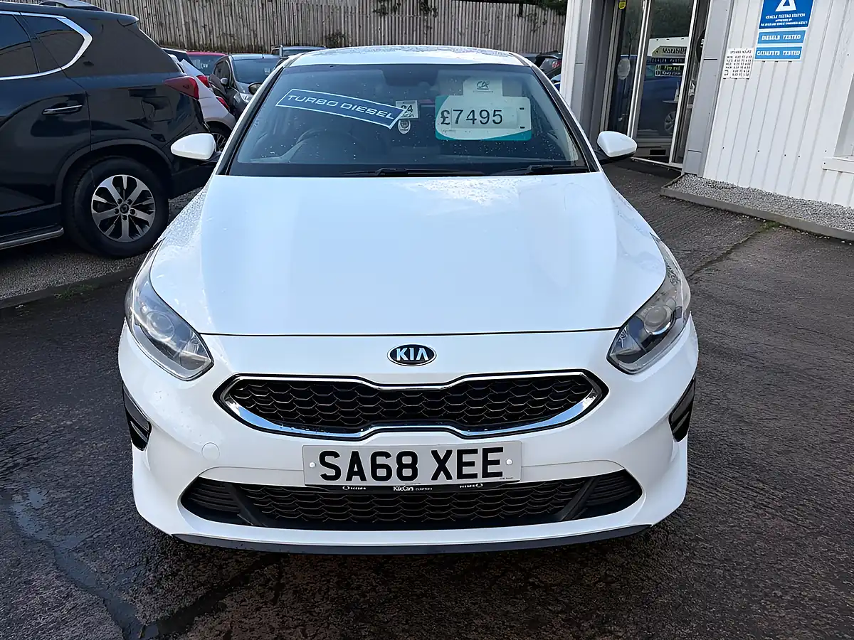 Used 2018 Kia Ceed Eco 2 White - Interior and Exterior details 2