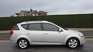 Used 2018 Kia Ceed Ecodynamics 2 Sports Wagon Silver - Interior and Exterior details 8