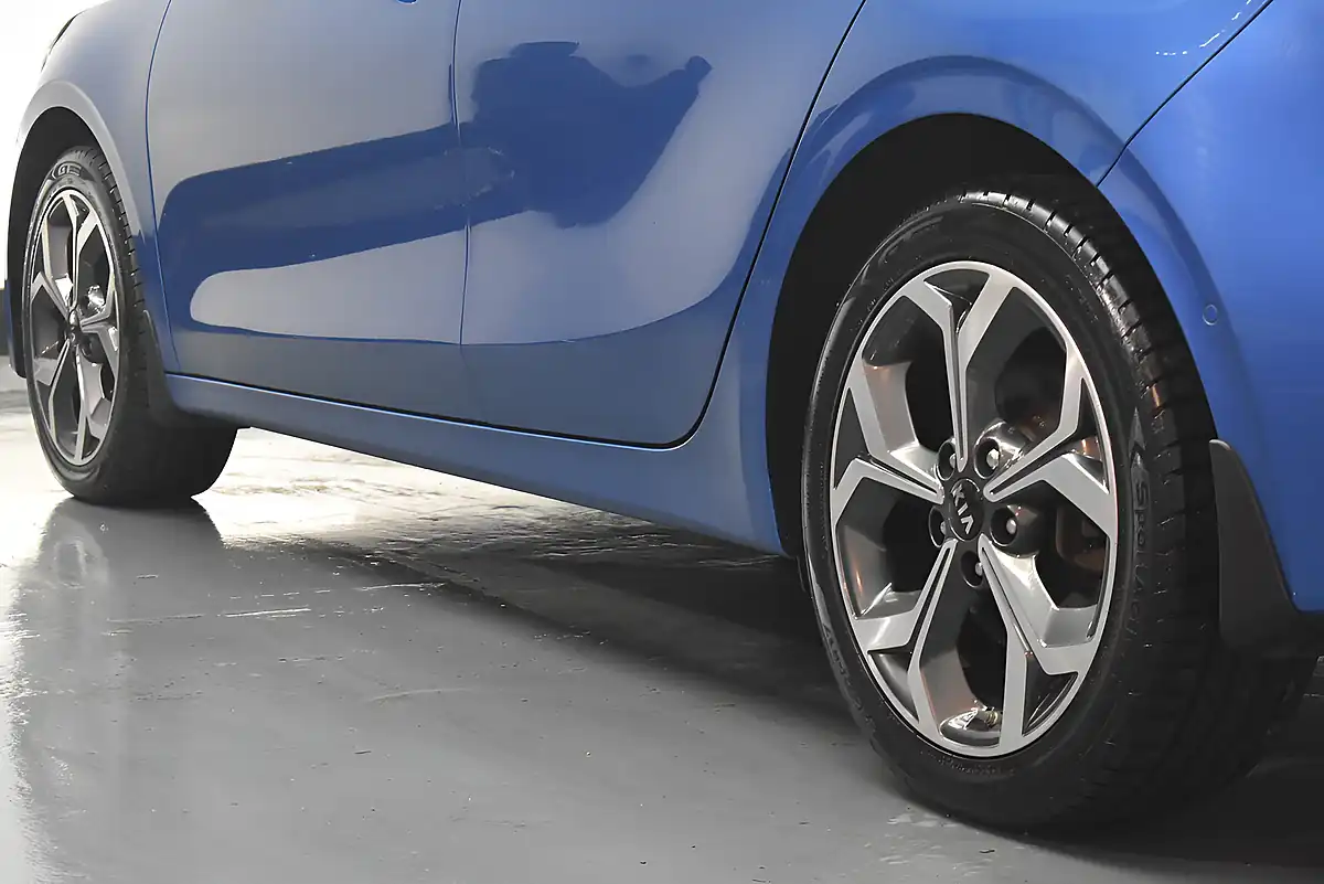 Used 2018 Kia Ceed First Edition Blue - Interior and Exterior details 17