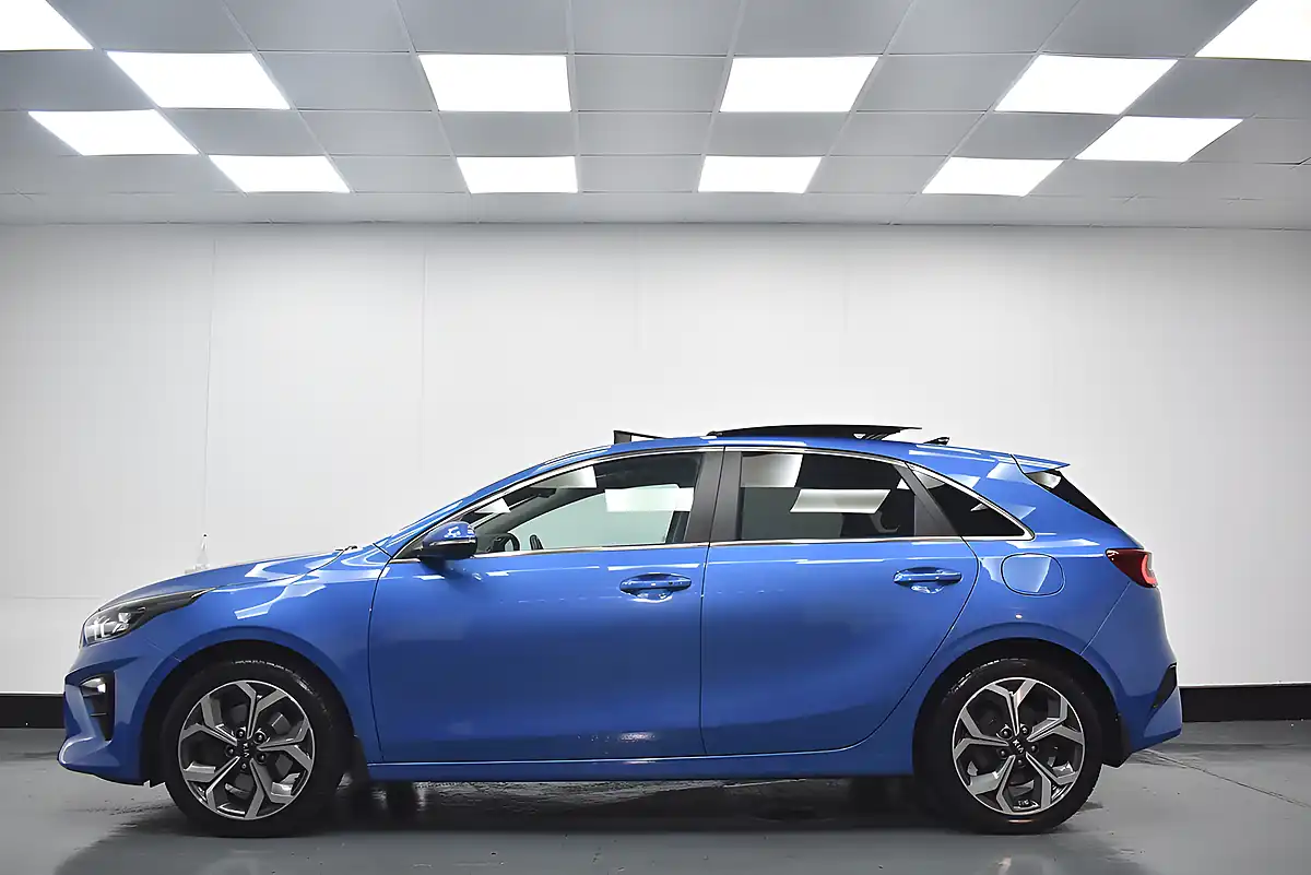 Used 2018 Kia Ceed First Edition Blue - Interior and Exterior details 2