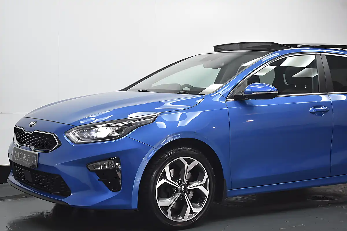 Used 2018 Kia Ceed First Edition Blue - Interior and Exterior details 3