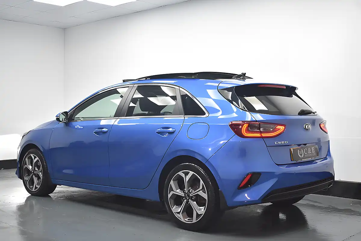Used 2018 Kia Ceed First Edition Blue - Interior and Exterior details 4