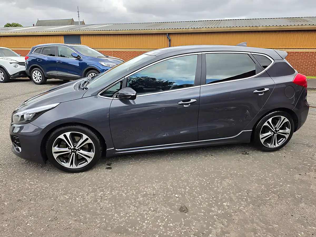 Used 2018 Kia Ceed GT-Line Isg Grey - Interior and Exterior details 5