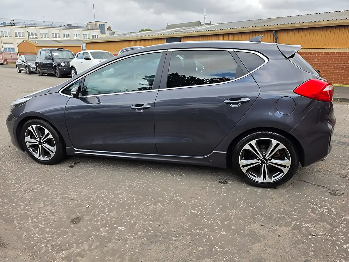 Used 2018 Kia Ceed GT-Line Isg Grey - Interior and Exterior details 7