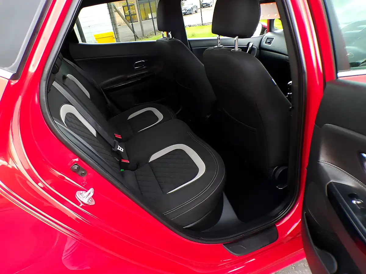 Used 2018 Kia Ceed GT-Line Red - Interior and Exterior details 4