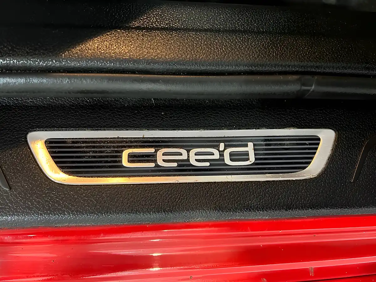 Used 2018 Kia Ceed GT-Line Red - Interior and Exterior details 10