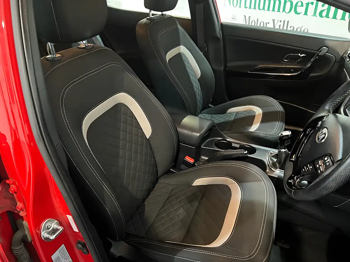 Used 2018 Kia Ceed GT-Line Red - Interior and Exterior details 9