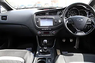 Used 2018 Kia Ceed GT-Line S Silver - Interior and Exterior details 10