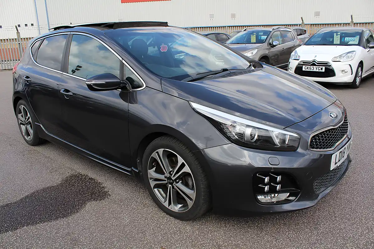 Used 2018 Kia Ceed GT-Line S Silver - Interior and Exterior details 2