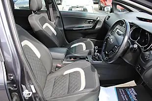 Used 2018 Kia Ceed GT-Line S Silver - Interior and Exterior details 8