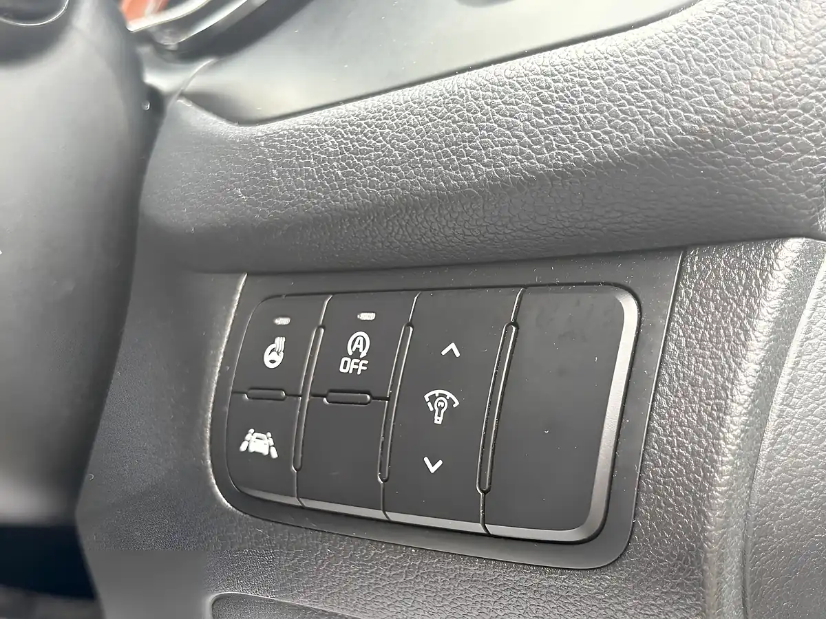 Used 2018 Kia Ceed GT-Line S White - Interior and Exterior details 15