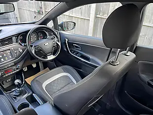 Used 2018 Kia Ceed GT-Line Silver - Interior and Exterior details 5