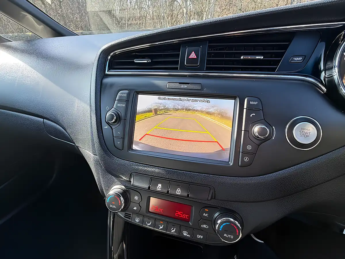 Used 2018 Kia Ceed GT-Line Silver - Interior and Exterior details 10