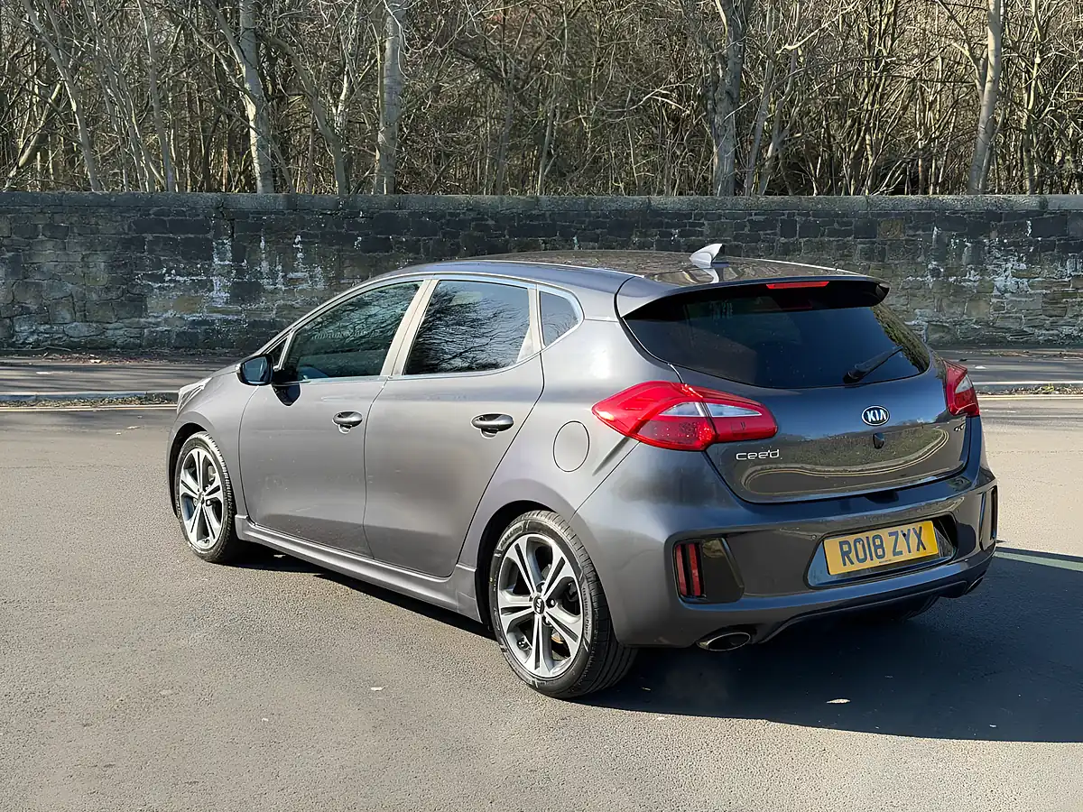 Used 2018 Kia Ceed GT-Line Silver - Interior and Exterior details 11