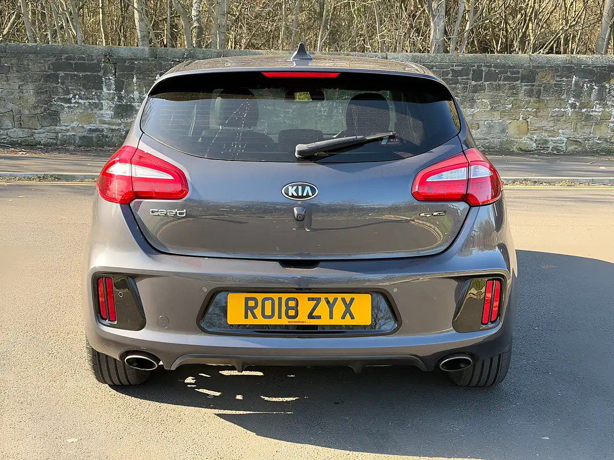Used 2018 Kia Ceed GT-Line Silver - Interior and Exterior details 13