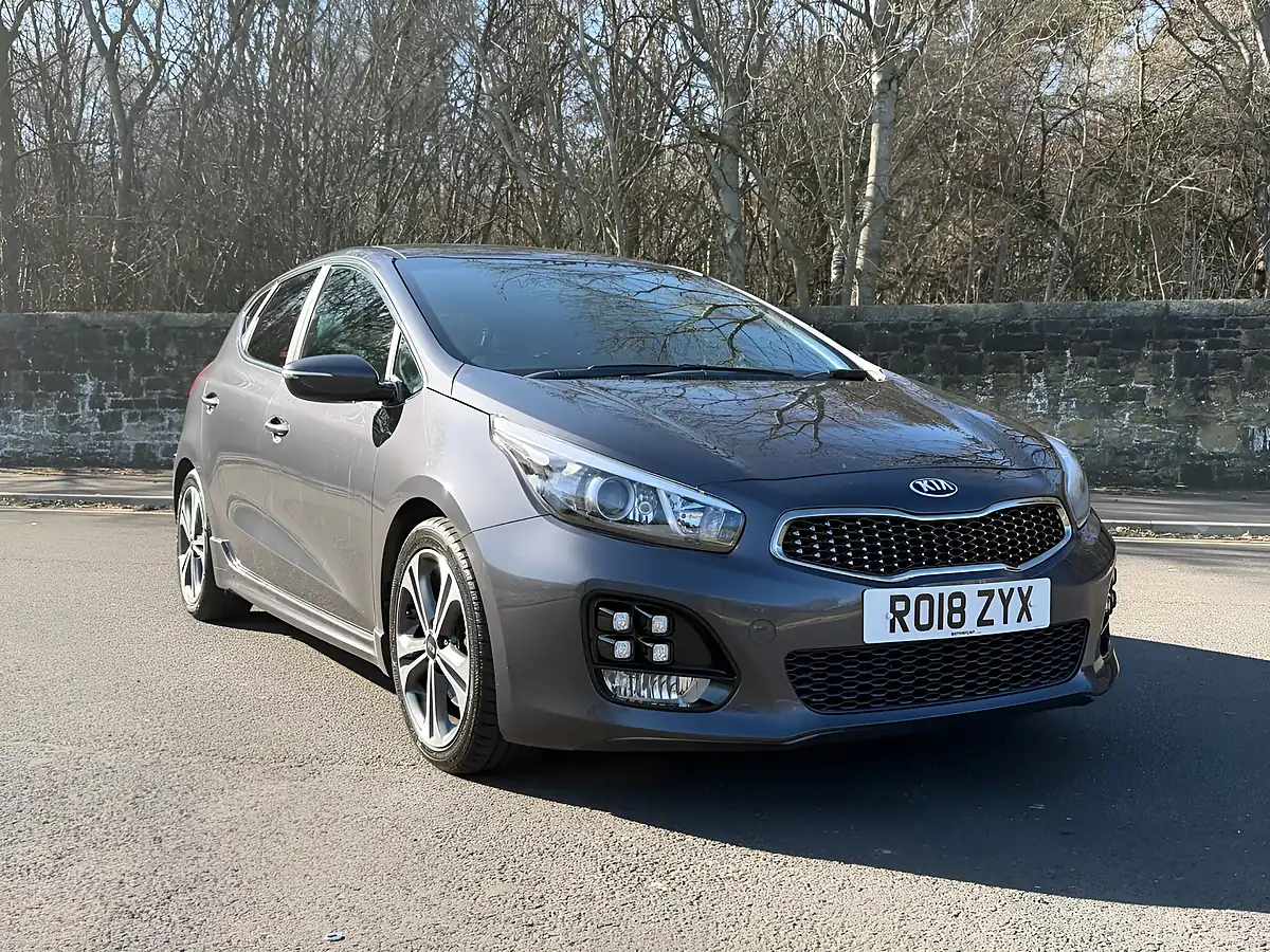 Used 2018 Kia Ceed GT-Line Silver - Interior and Exterior details 8