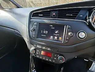 Used 2018 Kia Ceed GT-Line Silver - Interior and Exterior details 9