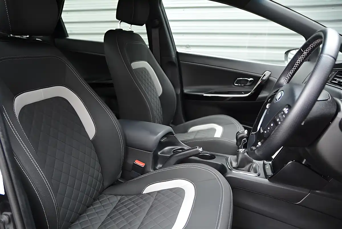 Used 2018 Kia Ceed GT-Line Sportswagon Black - Interior and Exterior details 12