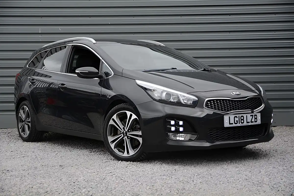 Used 2018 Kia Ceed GT-Line Sportswagon Black - Interior and Exterior details 17