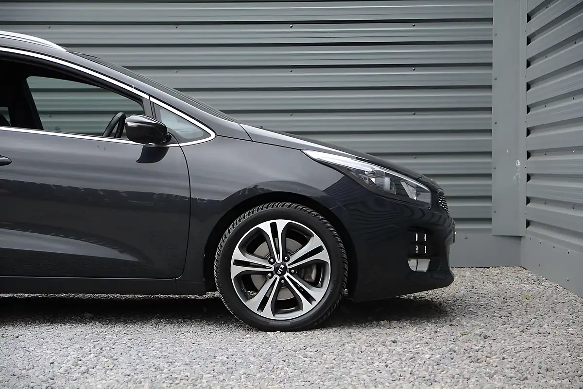 Used 2018 Kia Ceed GT-Line Sportswagon Black - Interior and Exterior details 3
